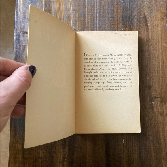 Silas Marner by George Eliot - Complete & Unabridged - Second Printing - 1962 - Picture 13 of 16